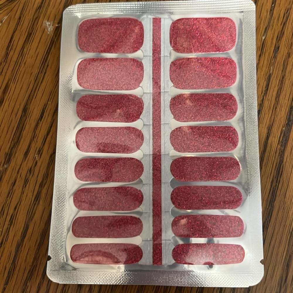 6 Assorted Nail Wraps Set - Picture 2 of 8